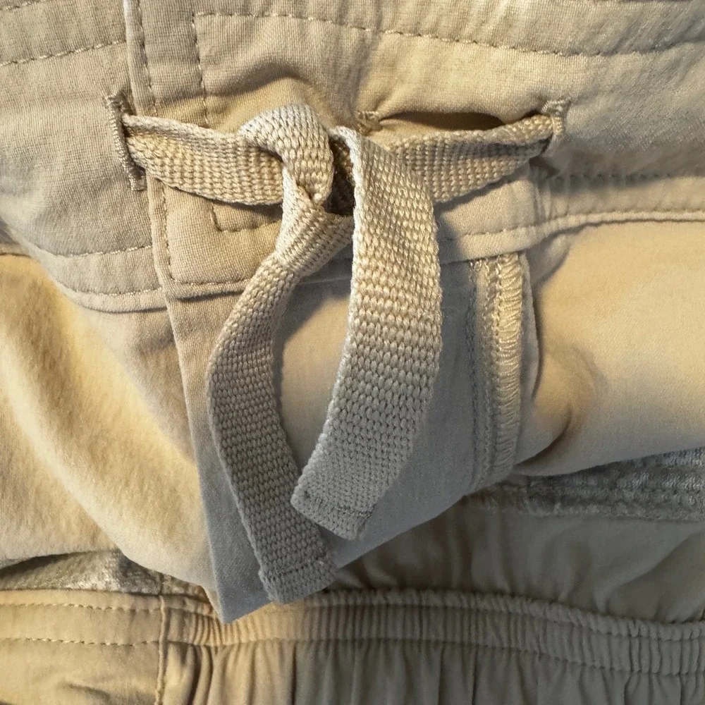 REI-Coop Sahara Convertible Cargo Pants Women's 24W Tan Outdoor Hiking Ankle Zip - Picture 3 of 12